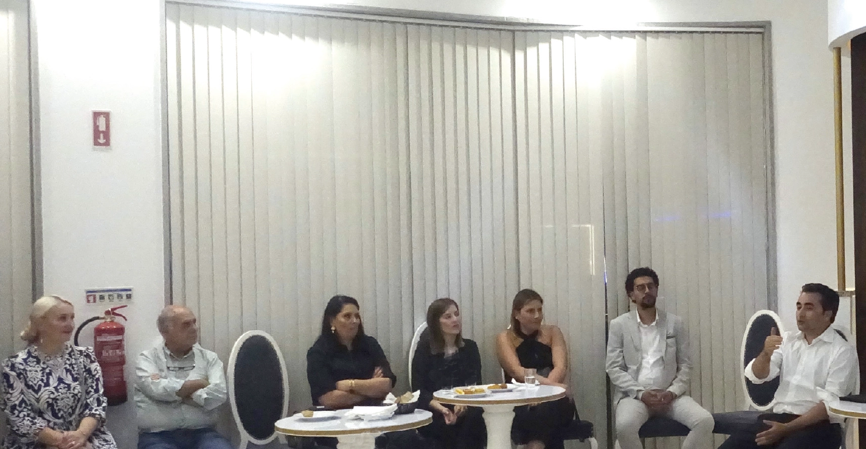 Encontro com a classe para conhecer a realidade da profissão