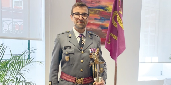 Médico dentista promovido a Tenente-Coronel