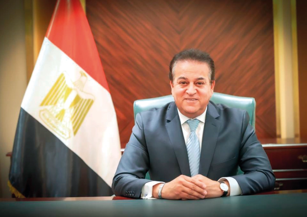 Khaled Abdel-Ghaffar, médico dentista e ministro da Saúde e da População do Egipto