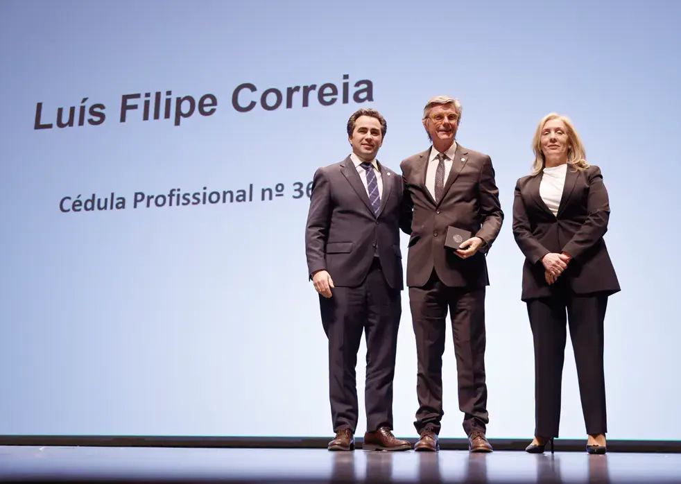  Em 2023, na cerimónia do Compromisso de Honra, Luís Filipe Correia recebeu a medalha comemorativa da OMD por mais de 30 anos de profissão